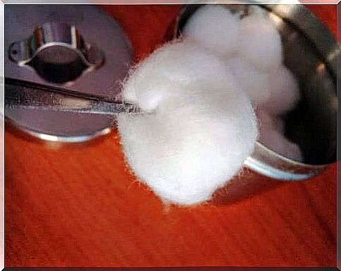 3 cleaning tricks using cotton balls 