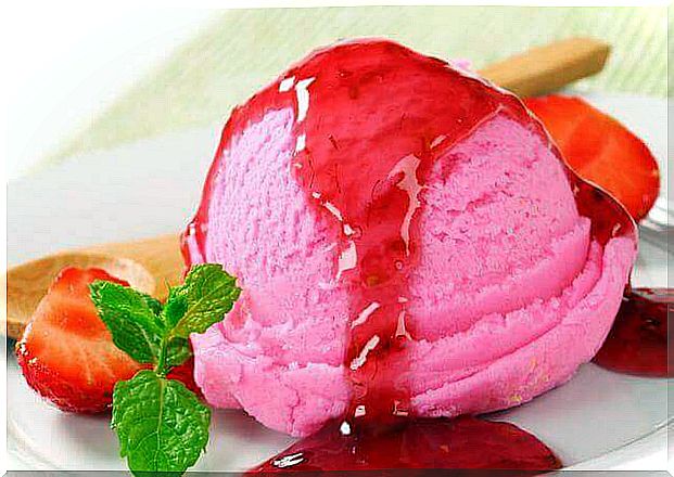 Strawberry ice cream