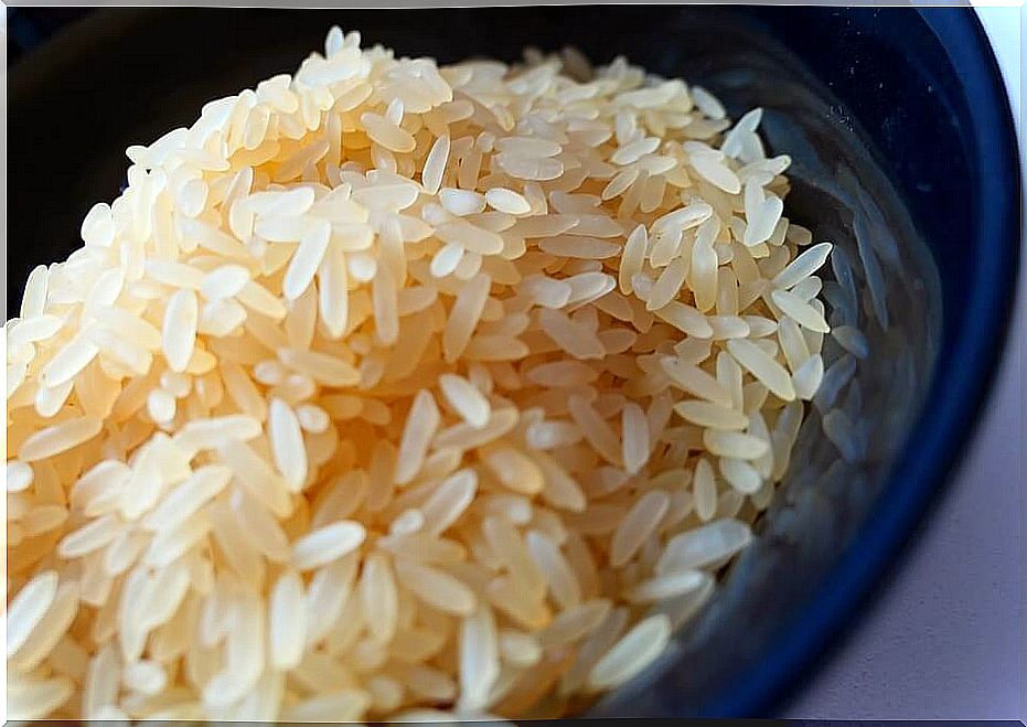 Rice to make body scrubs