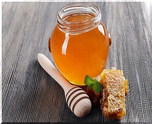 Honey as one of the sugar substitutes