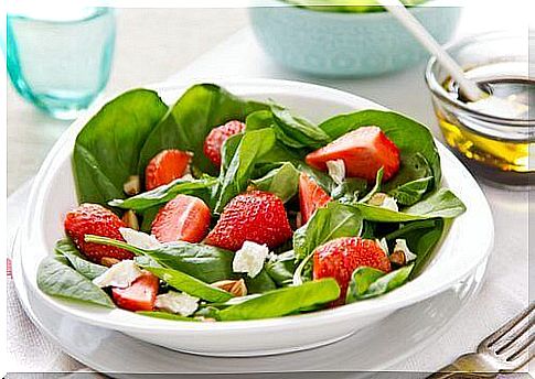 Fruit and vegetable salad