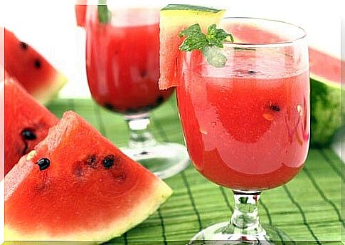 Watermelon juice to eliminate liquids