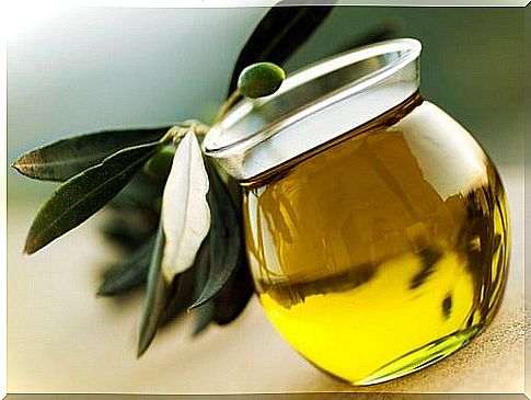 8 Benefits You Didn't Know About Olive Oil