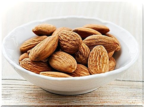 almond milk benefits