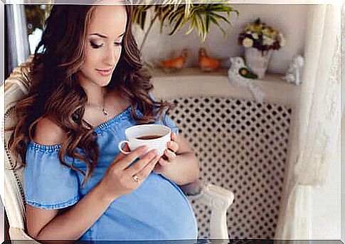 Drinking tea in pregnancy: everything you need to know