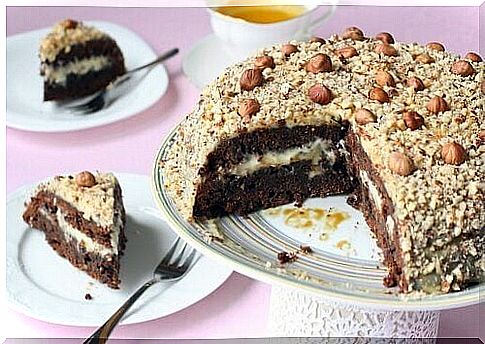 Stuffed cake