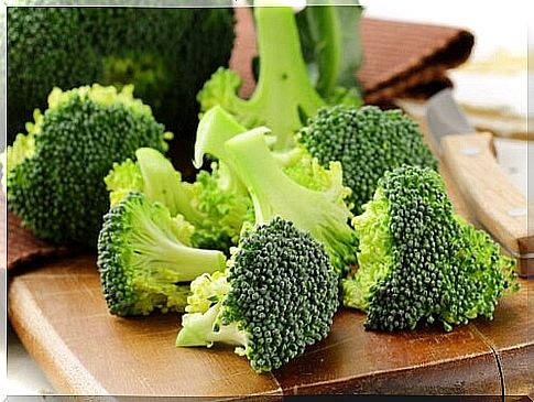 Broccoli has more calcium than milk