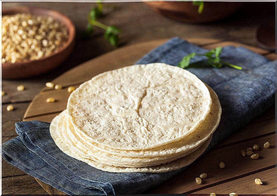 Learn how to make homemade, easy-to-prepare flour tortillas