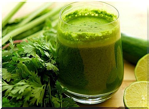 parsley juice to treat and prevent anemia