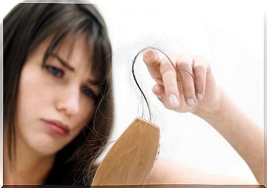 Natural Remedies to Deal with Hair Loss