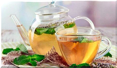 cup of mint tea