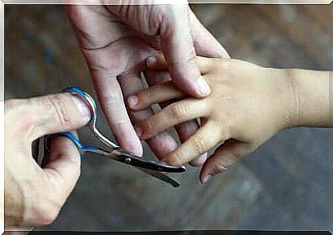 Keeping the nails short will prevent the child from biting them